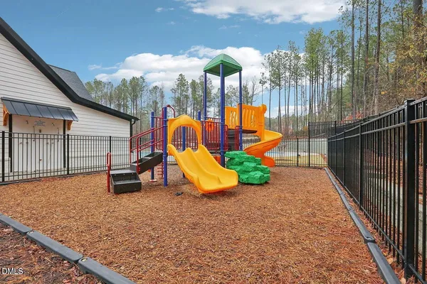 $2,395 | 912 Grand Mesa Drive, Garner, NC 27529