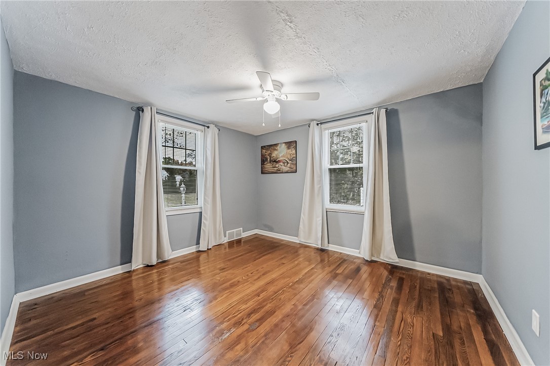 30293 Center Ridge Road Westlake, OH 44145 - Photo 16 of 34 Gallery Image 16
