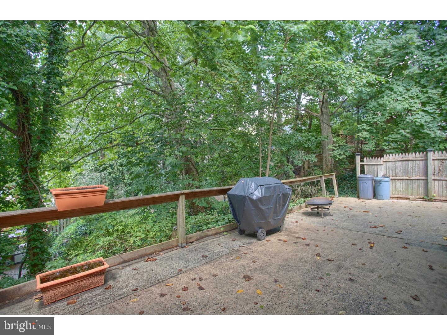 1213 Fox Run Reading, PA 19606 - Photo 20 of 22 Patio