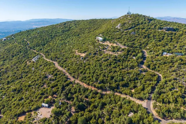 a view of a large building