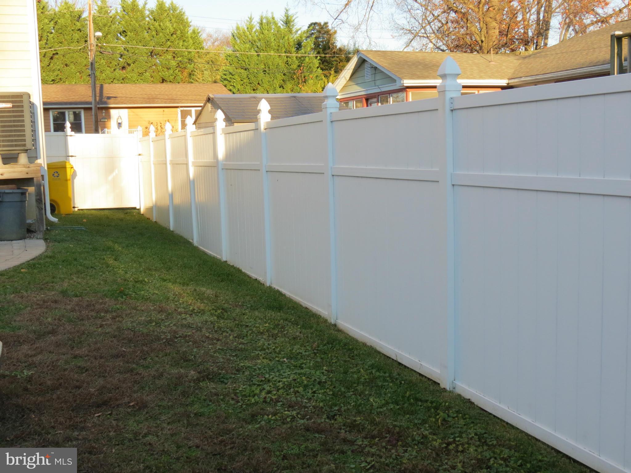 1508 Fullerton Road Edgewater, MD 21037 - Photo 29 of 30 Privacy Fence