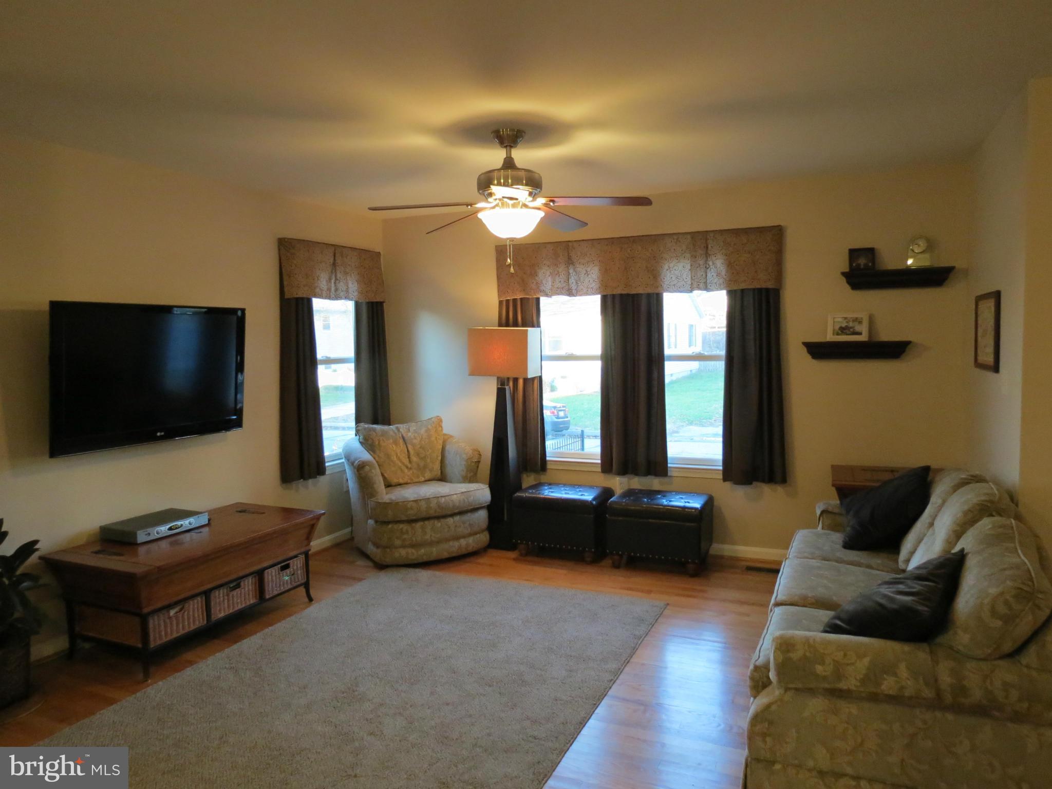 1508 Fullerton Road Edgewater, MD 21037 - Photo 5 of 30 Family Room