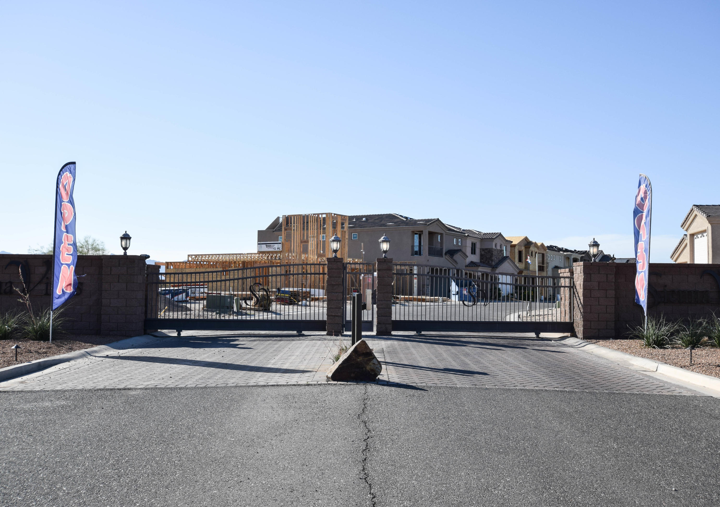 605 Veneto Loop Lake Havasu City, AZ 86403 - Photo 10 of 15 Sienna Villas gate 2