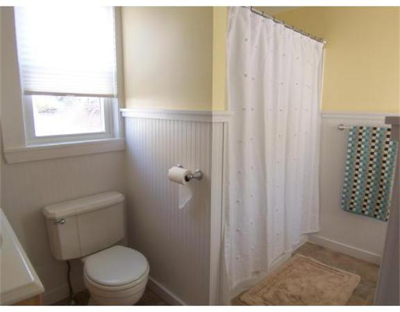 14-16 Cottage Place, Unit 14 Newton, MA 02465 - Photo 11 of 21