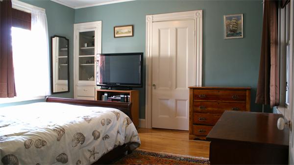 14-16 Cottage Place, Unit 14 Newton, MA 02465 - Photo 13 of 21