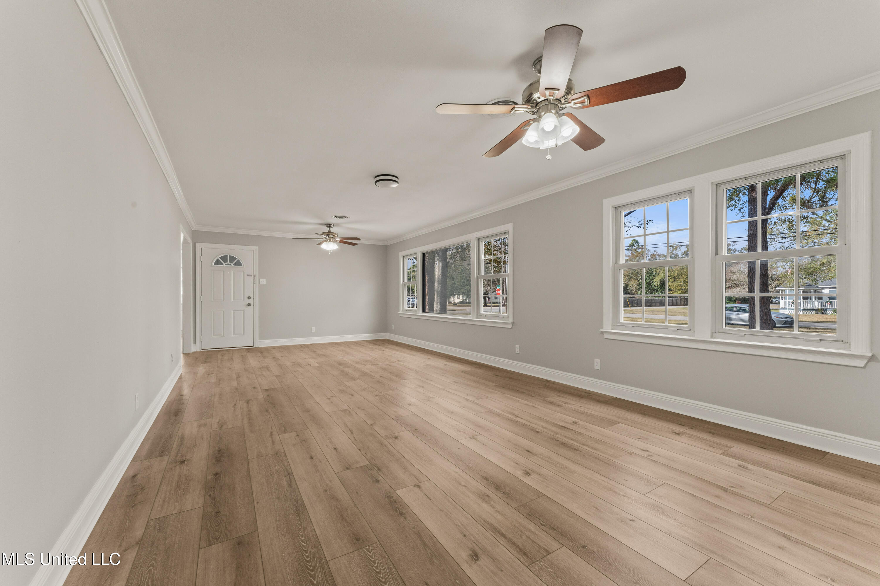 23 39th Street Gulfport, MS 39507 - Photo 7 of 22 12-26-25 39th (7)