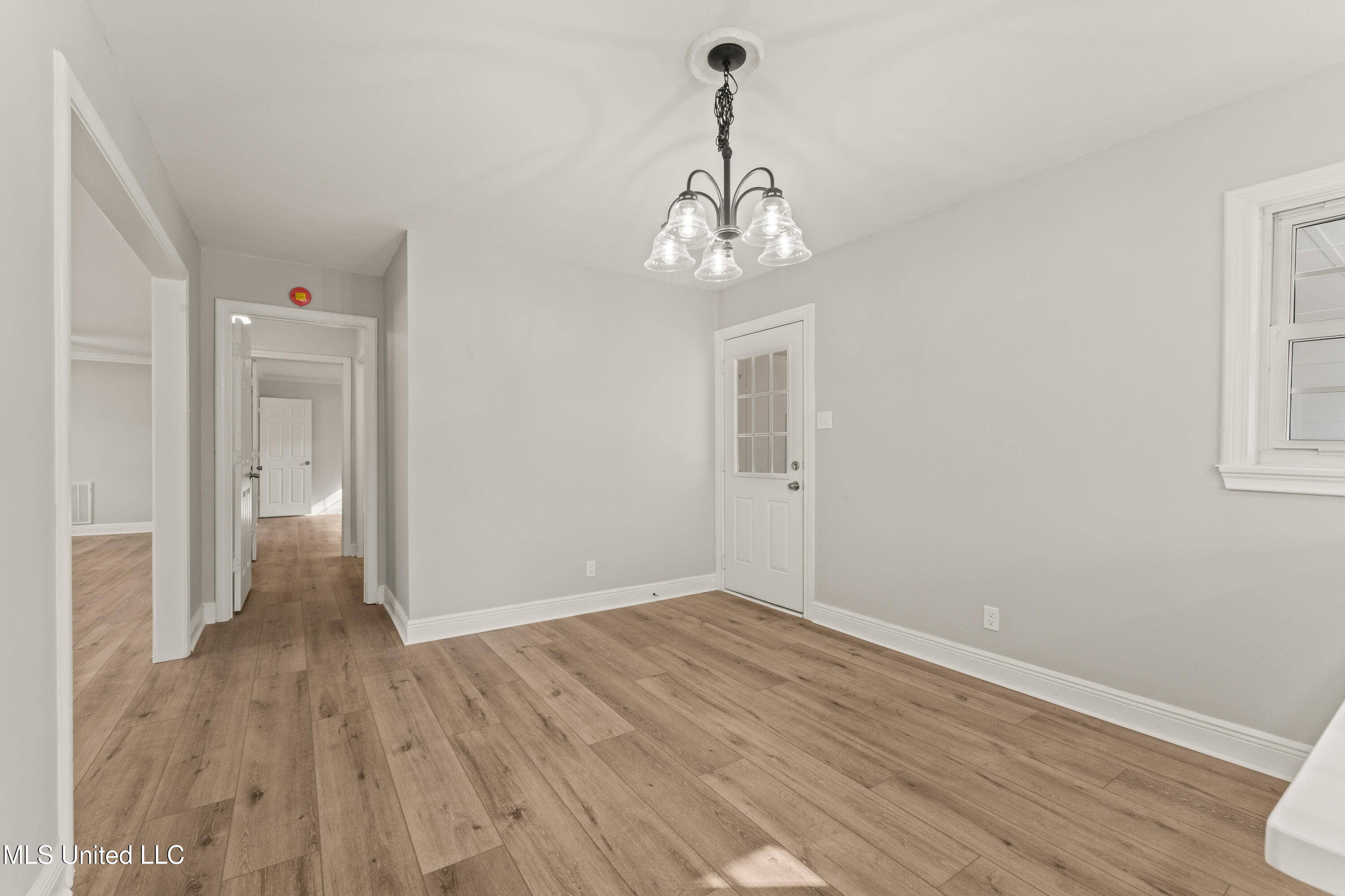 23 39th Street Gulfport, MS 39507 - Photo 10 of 22 12-26-25 39th (10)