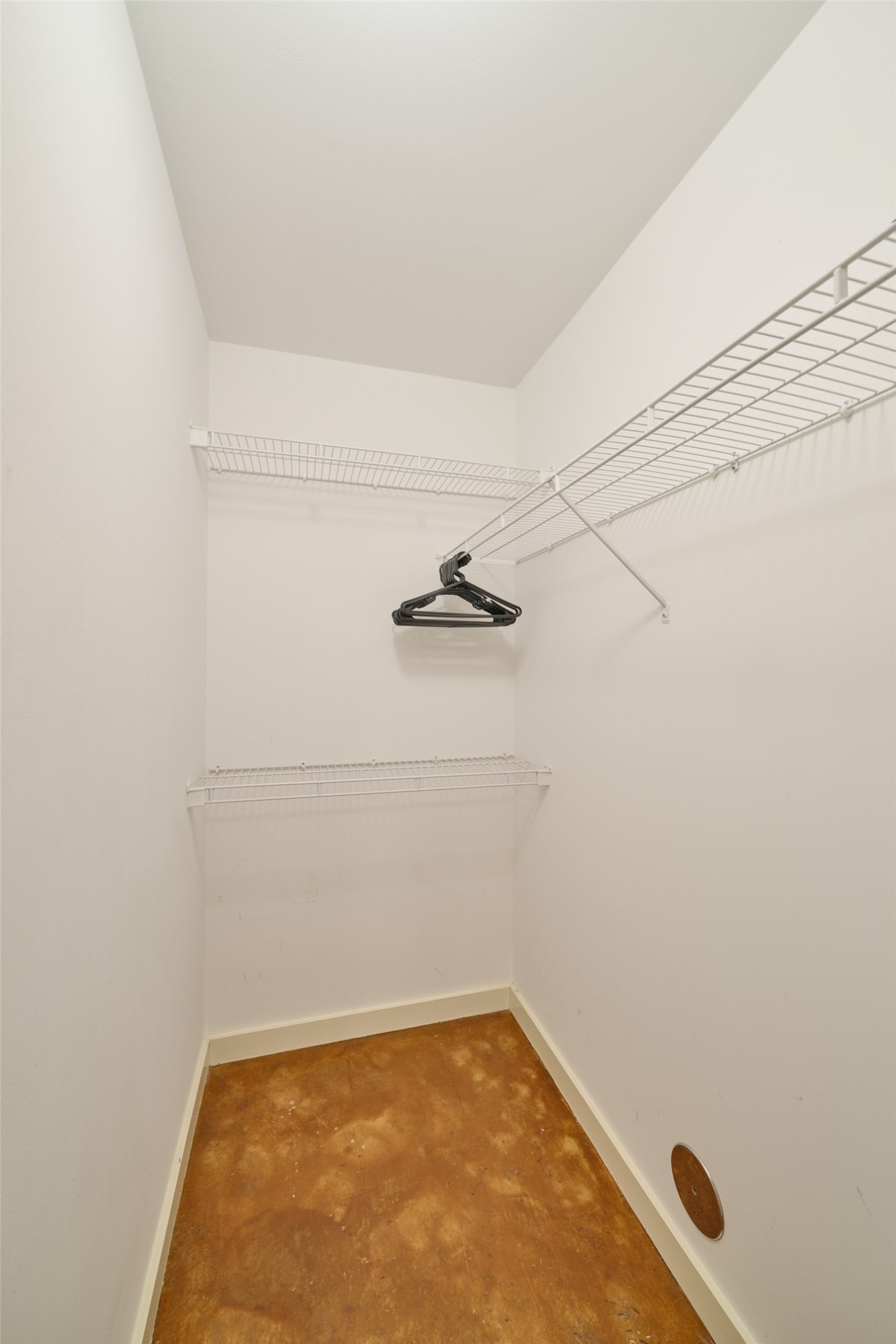 2811 Crawford Street Houston, TX 77004 - Photo 32 of 37 a view of a small space