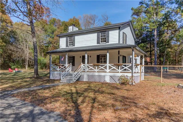 $319,500 | 310 Lewis Circle, Commerce, GA 30529