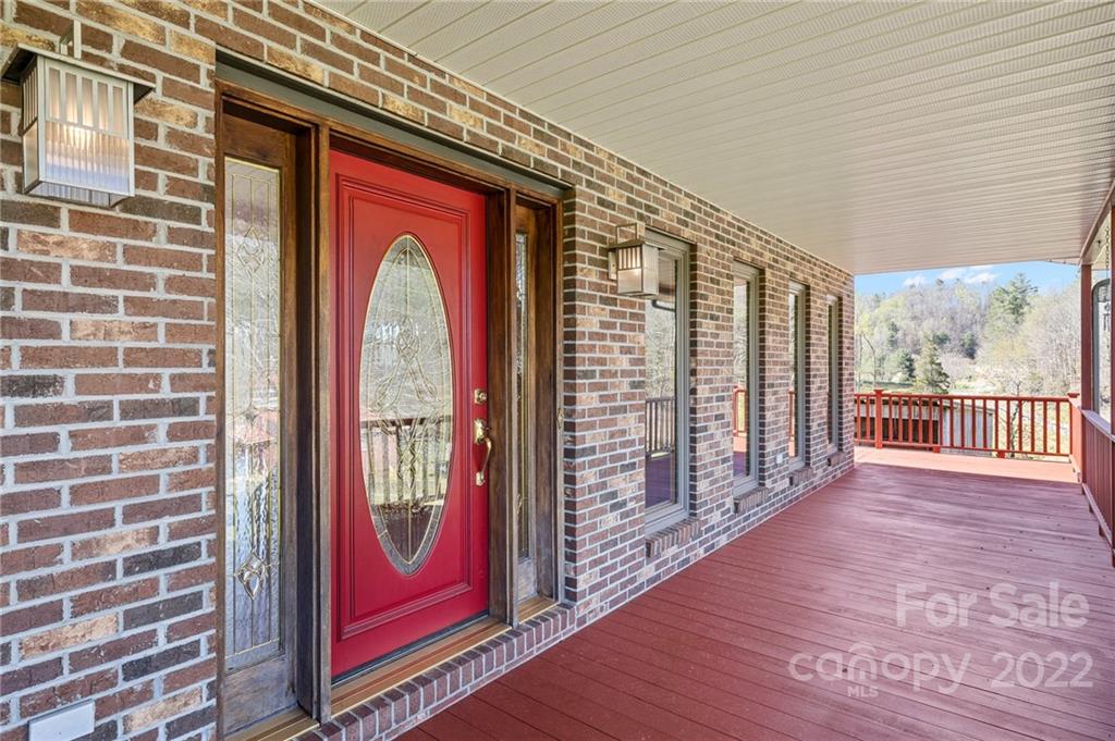 290 Cody Road Marshall, NC 28753 - Photo 11 of 48 Gallery Image 11