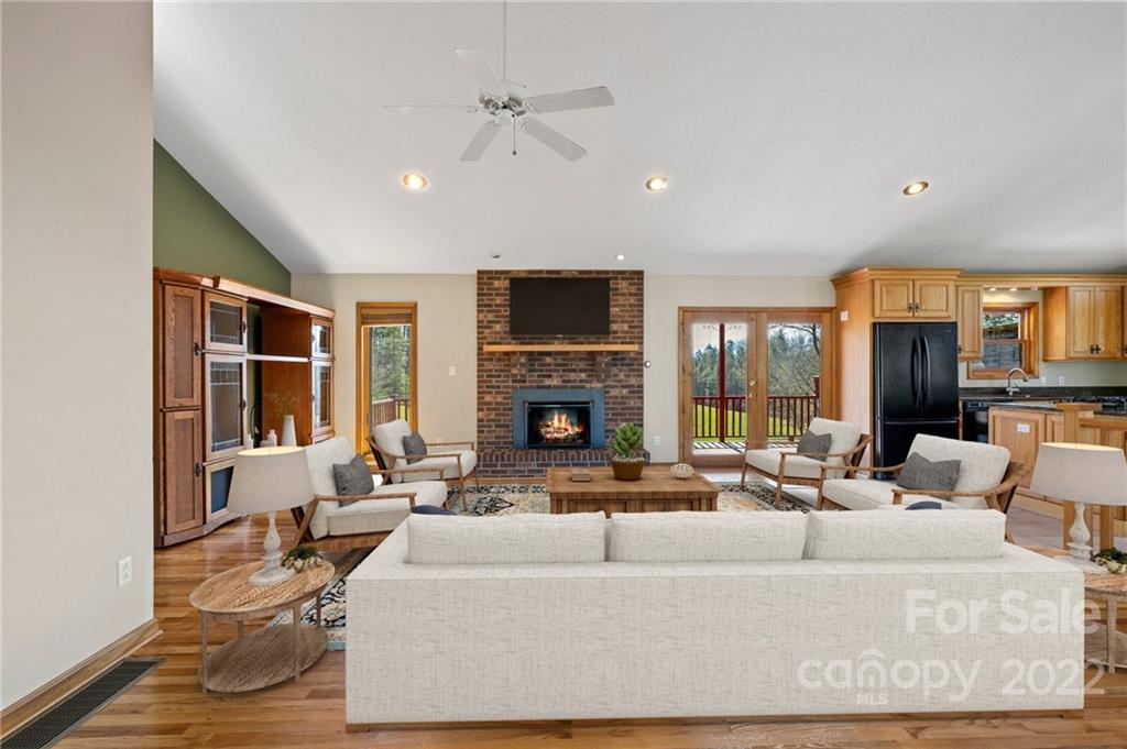 290 Cody Road Marshall, NC 28753 - Photo 14 of 48 Gallery Image 14