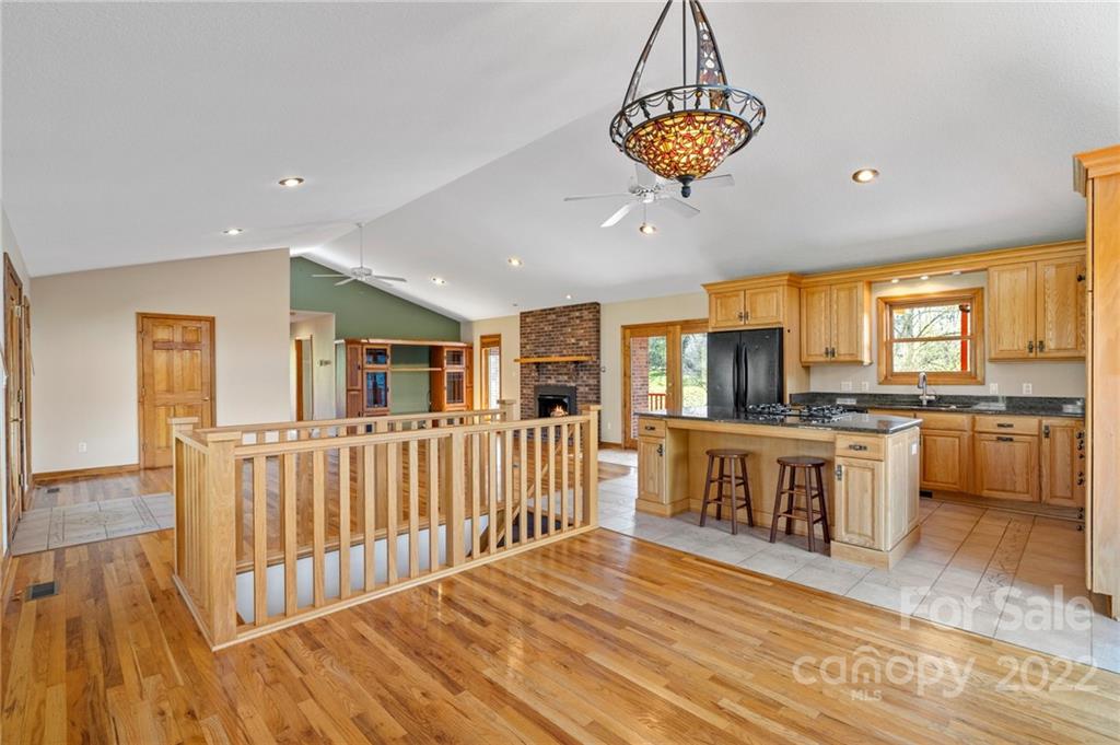 290 Cody Road Marshall, NC 28753 - Photo 17 of 48 Gallery Image 17