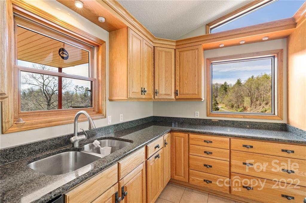 290 Cody Road Marshall, NC 28753 - Photo 21 of 48 Gallery Image 21
