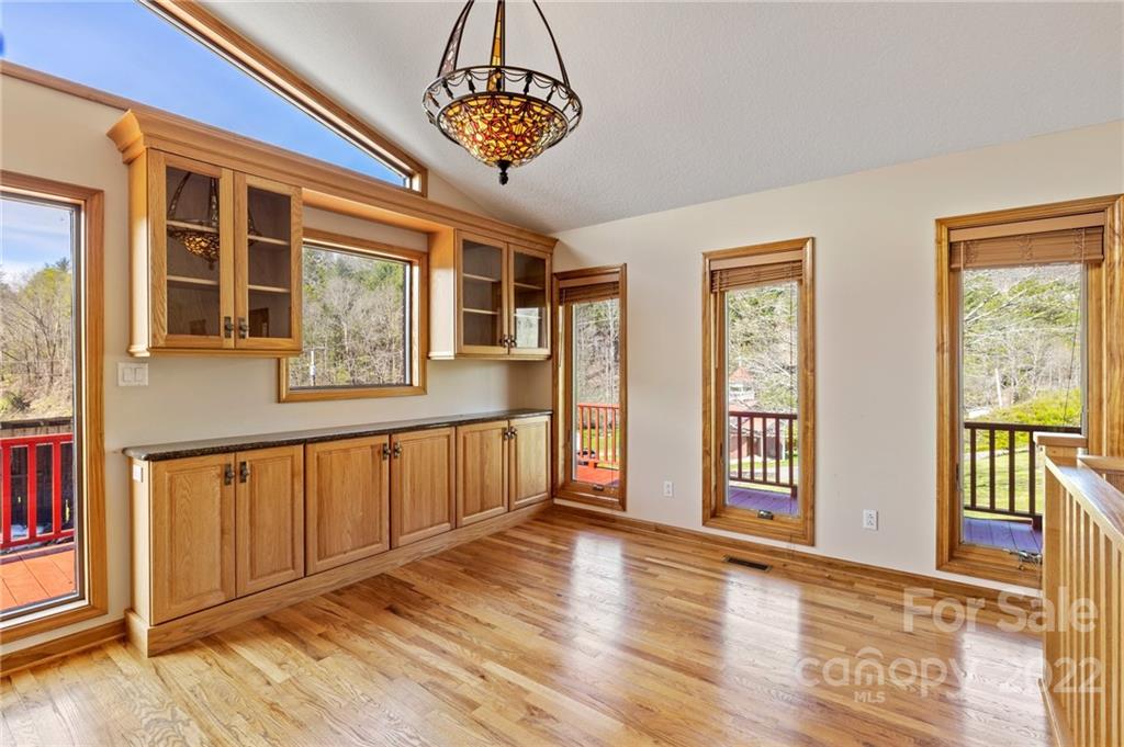 290 Cody Road Marshall, NC 28753 - Photo 22 of 48 Gallery Image 22