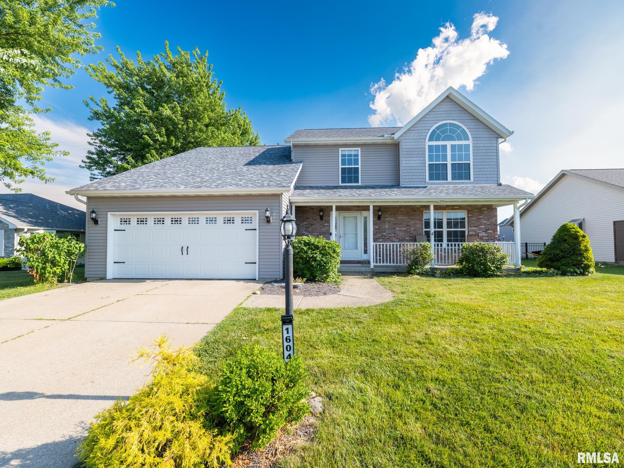 1604 Kingsbury Road Washington, IL 61571 - Photo 1 of 54 Gallery Image 1
