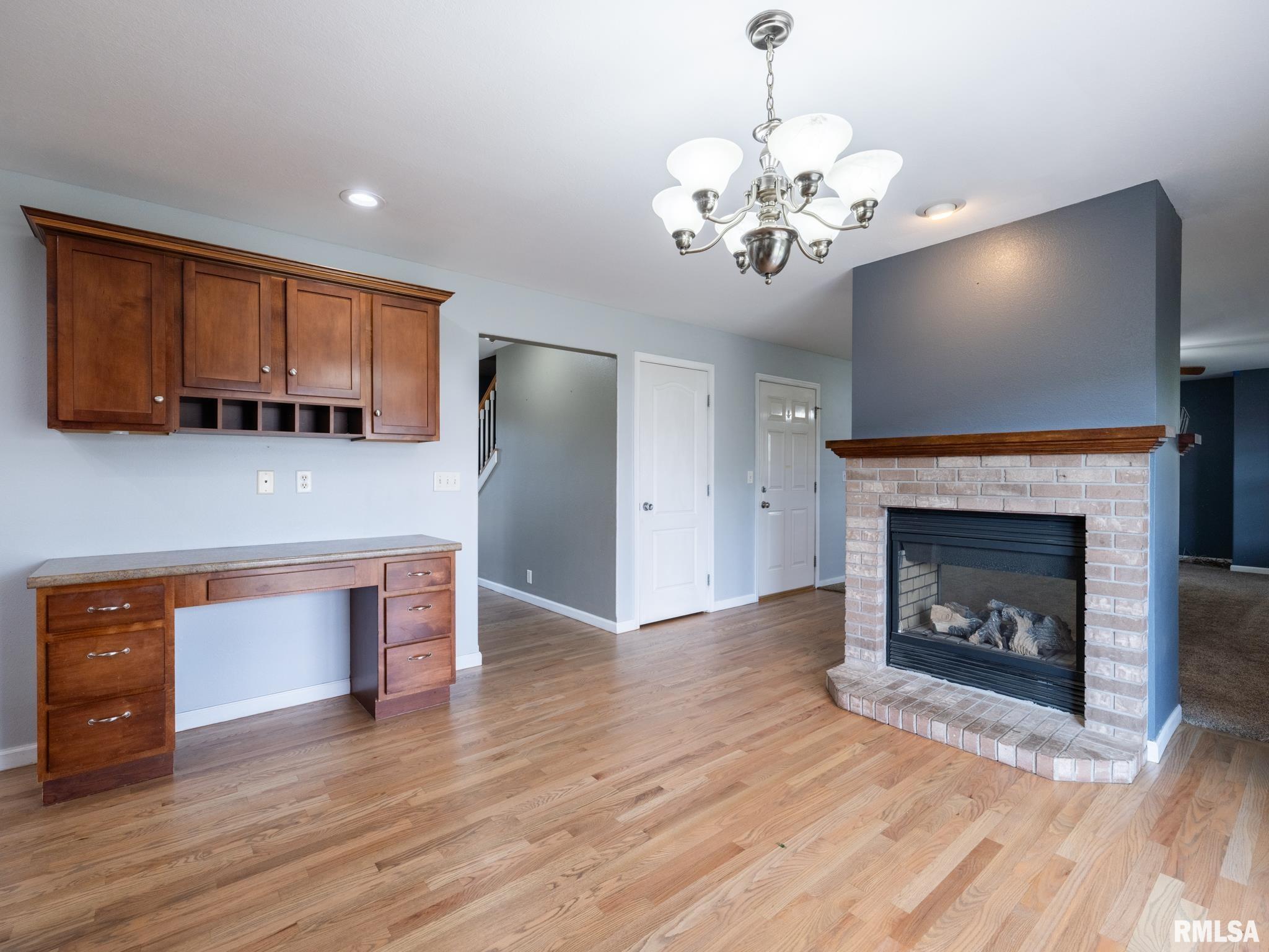 1604 Kingsbury Road Washington, IL 61571 - Photo 12 of 54 Gallery Image 12