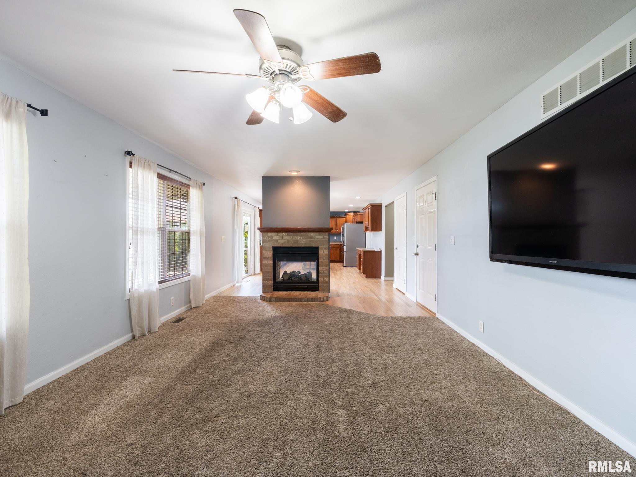 1604 Kingsbury Road Washington, IL 61571 - Photo 25 of 54 Gallery Image 25