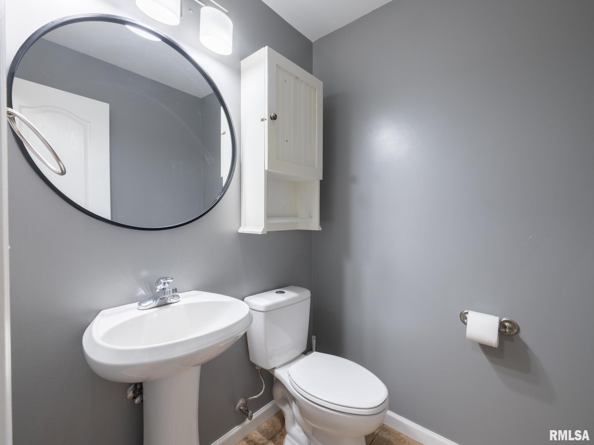 1604 Kingsbury Road Washington, IL 61571 - Photo 30 of 54 Gallery Image 30