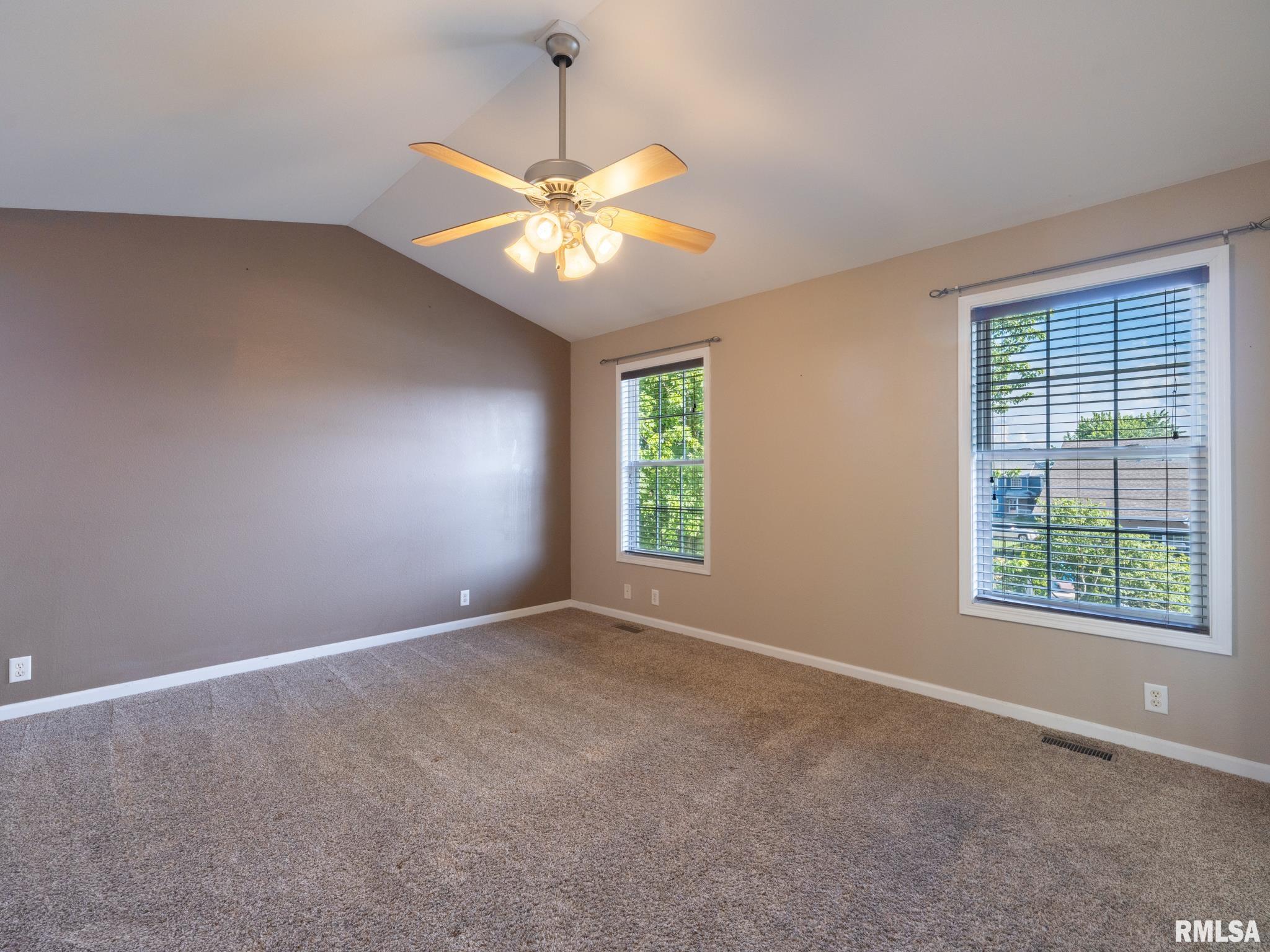 1604 Kingsbury Road Washington, IL 61571 - Photo 34 of 54 Gallery Image 34