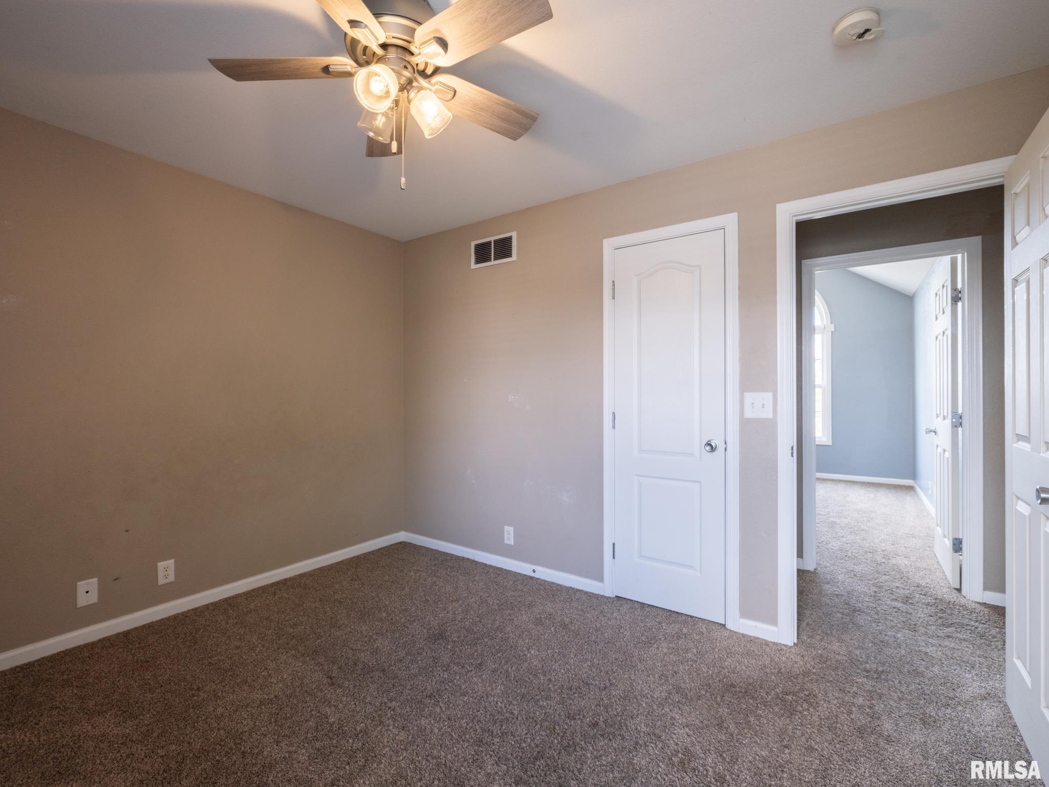 1604 Kingsbury Road Washington, IL 61571 - Photo 41 of 54 Gallery Image 41