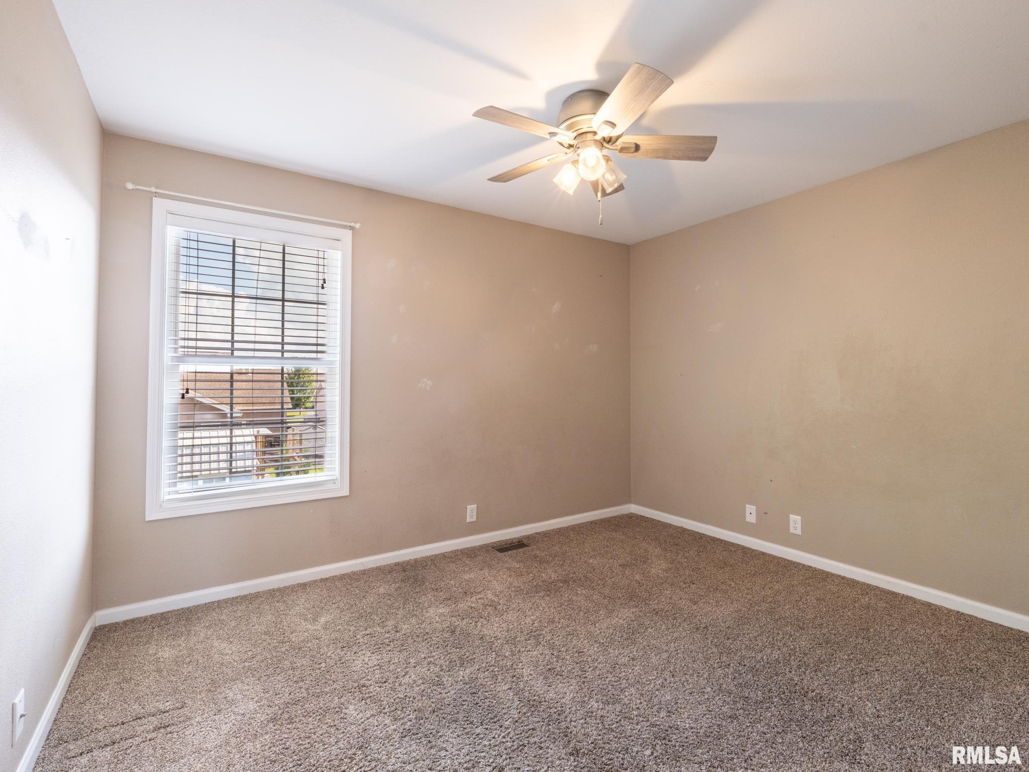 1604 Kingsbury Road Washington, IL 61571 - Photo 42 of 54 Gallery Image 42