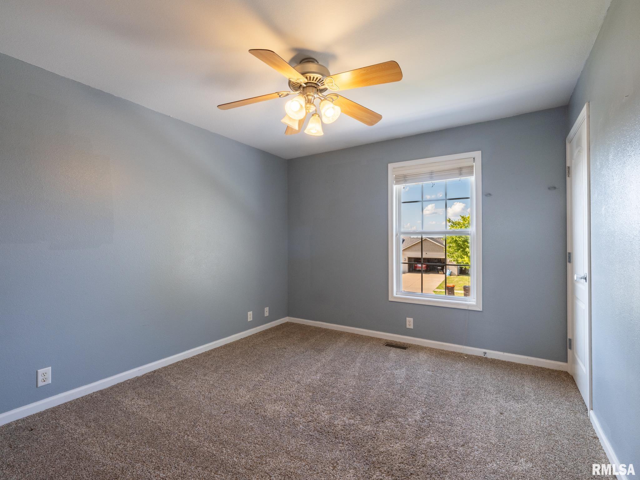 1604 Kingsbury Road Washington, IL 61571 - Photo 44 of 54 Gallery Image 44