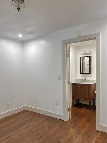 $500,000 | 3800 Roanoke Road, Kansas City, MO 64111