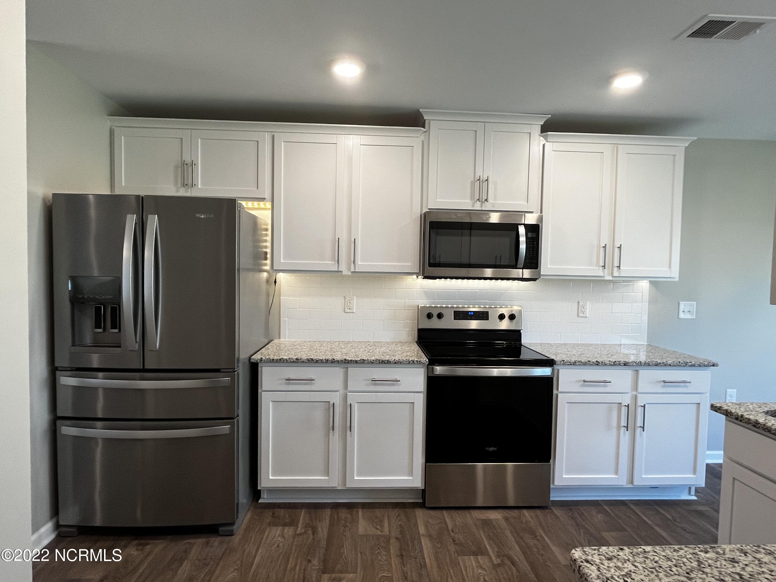 413 Frida Road New Bern, NC 28560 - Photo 10 of 16 IMG_1203