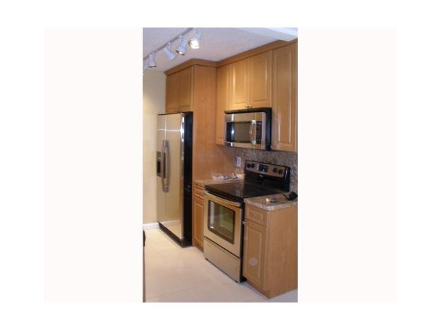 1091 Wolverton East, Unit 1091 Boca Raton, FL 33434 - Photo 1 of 7 Primary Photo