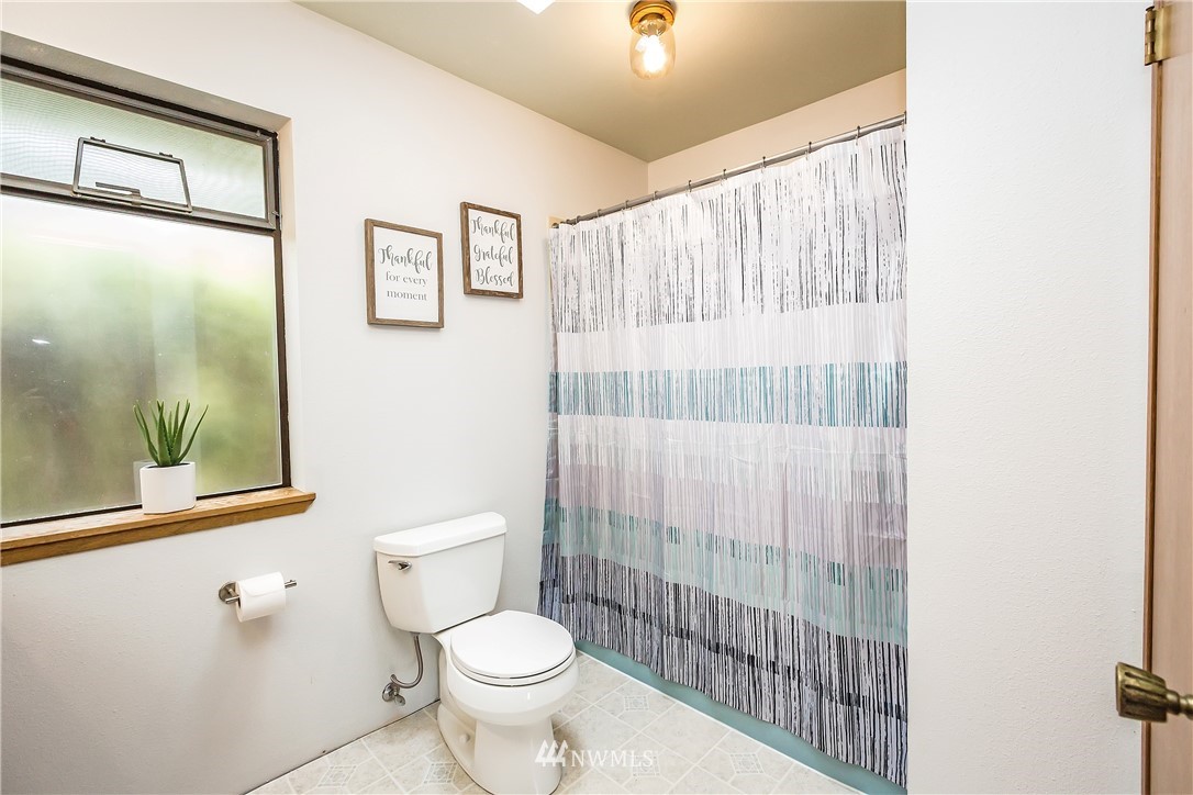 22847 Adams Road Northwest Poulsbo, WA 98370 - Photo 14 of 25 Gallery Image 14
