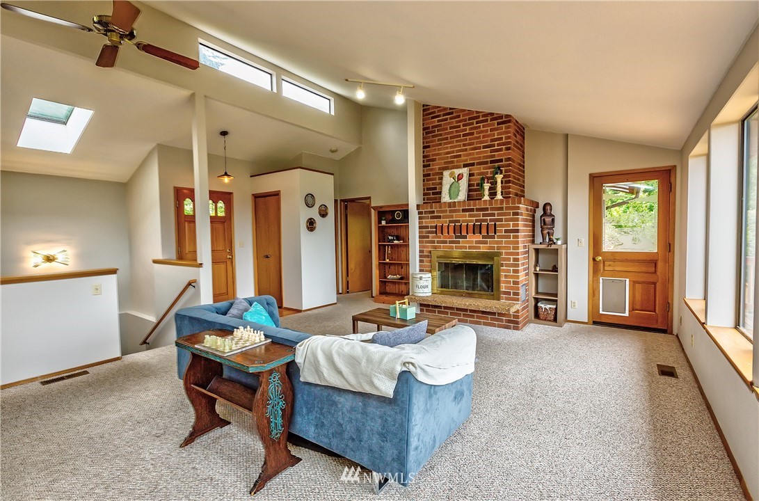22847 Adams Road Northwest Poulsbo, WA 98370 - Photo 6 of 25 Gallery Image 6