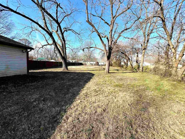 $72,000 | 3121 South Weinbach Avenue, Evansville, IN 47714