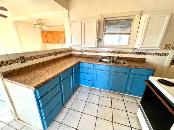 $69,000 | 3121 South Weinbach Avenue, Evansville, IN 47714