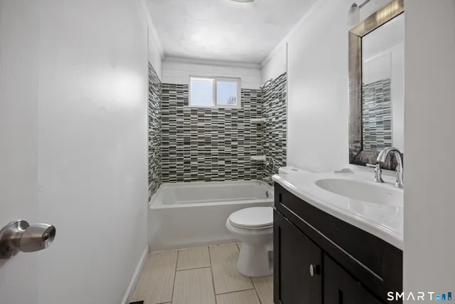 $399,000 | 122 Algonquin Drive, Wallingford, CT 06492