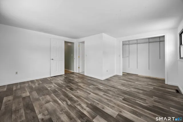 $399,000 | 122 Algonquin Drive, Wallingford, CT 06492