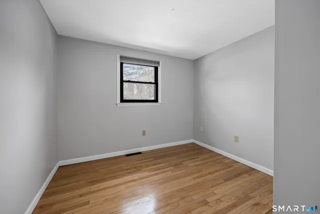 $399,000 | 122 Algonquin Drive, Wallingford, CT 06492