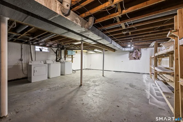 $399,000 | 122 Algonquin Drive, Wallingford, CT 06492