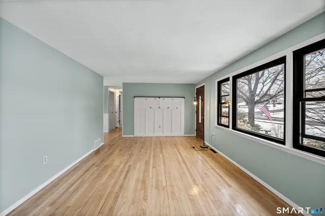 $399,000 | 122 Algonquin Drive, Wallingford, CT 06492