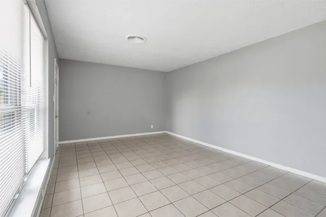 $1,599 | 344 Pennington Drive, Alvin, TX 77511