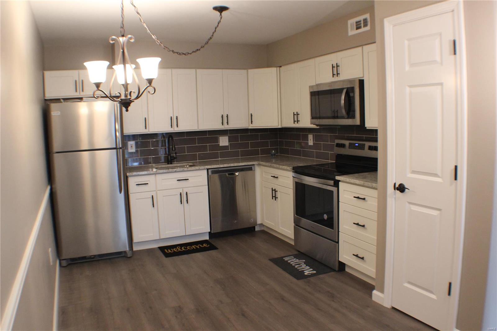 4523 Little Rock Road, Unit I St. Louis, MO 63128 - Photo 2 of 15 Gallery Image 2