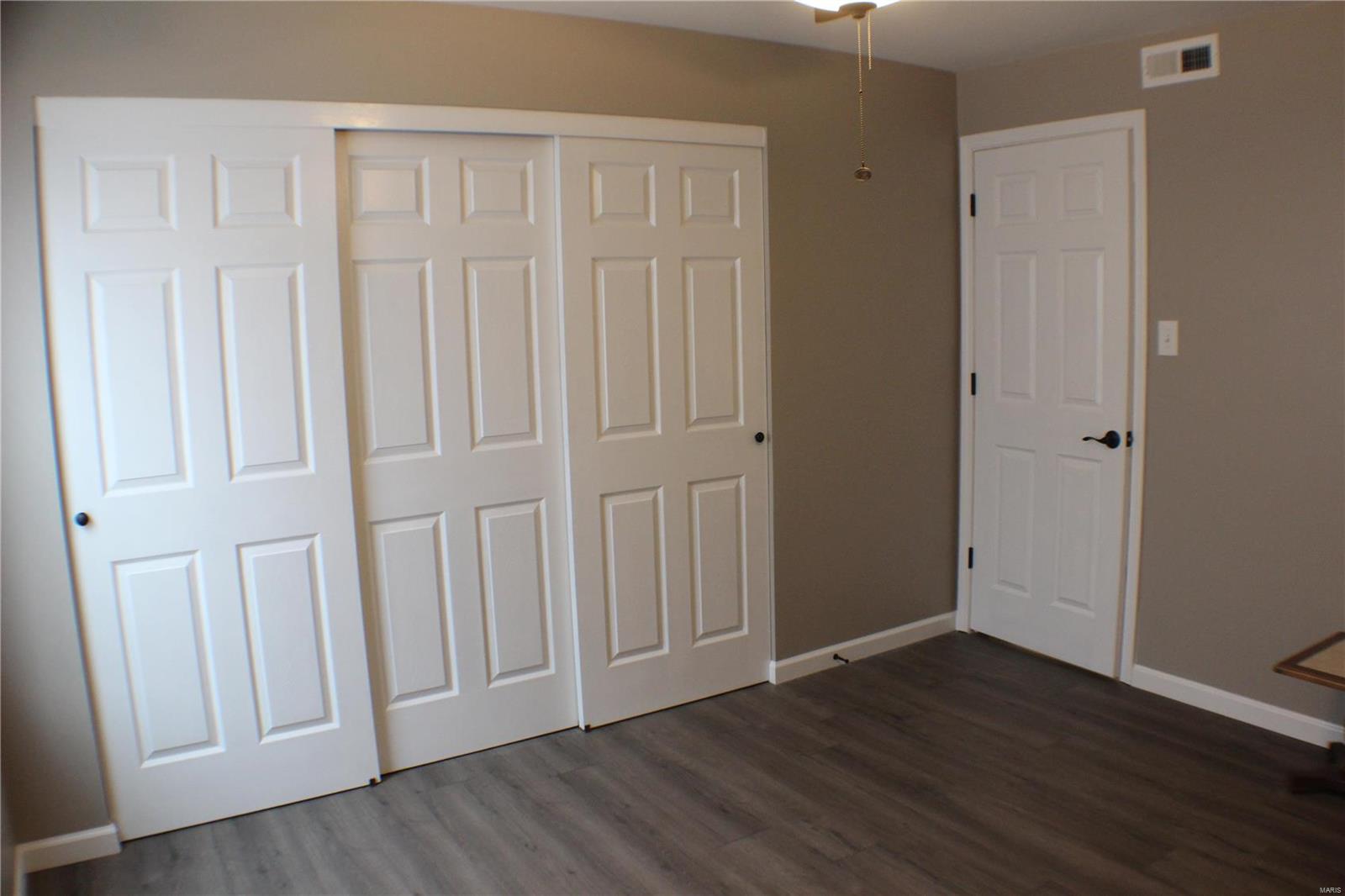 4523 Little Rock Road, Unit I St. Louis, MO 63128 - Photo 3 of 15 Gallery Image 3