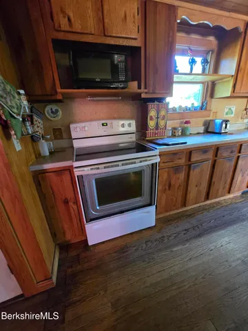 $179,900 | 266 Robillard Road, Stamford, VT 05352