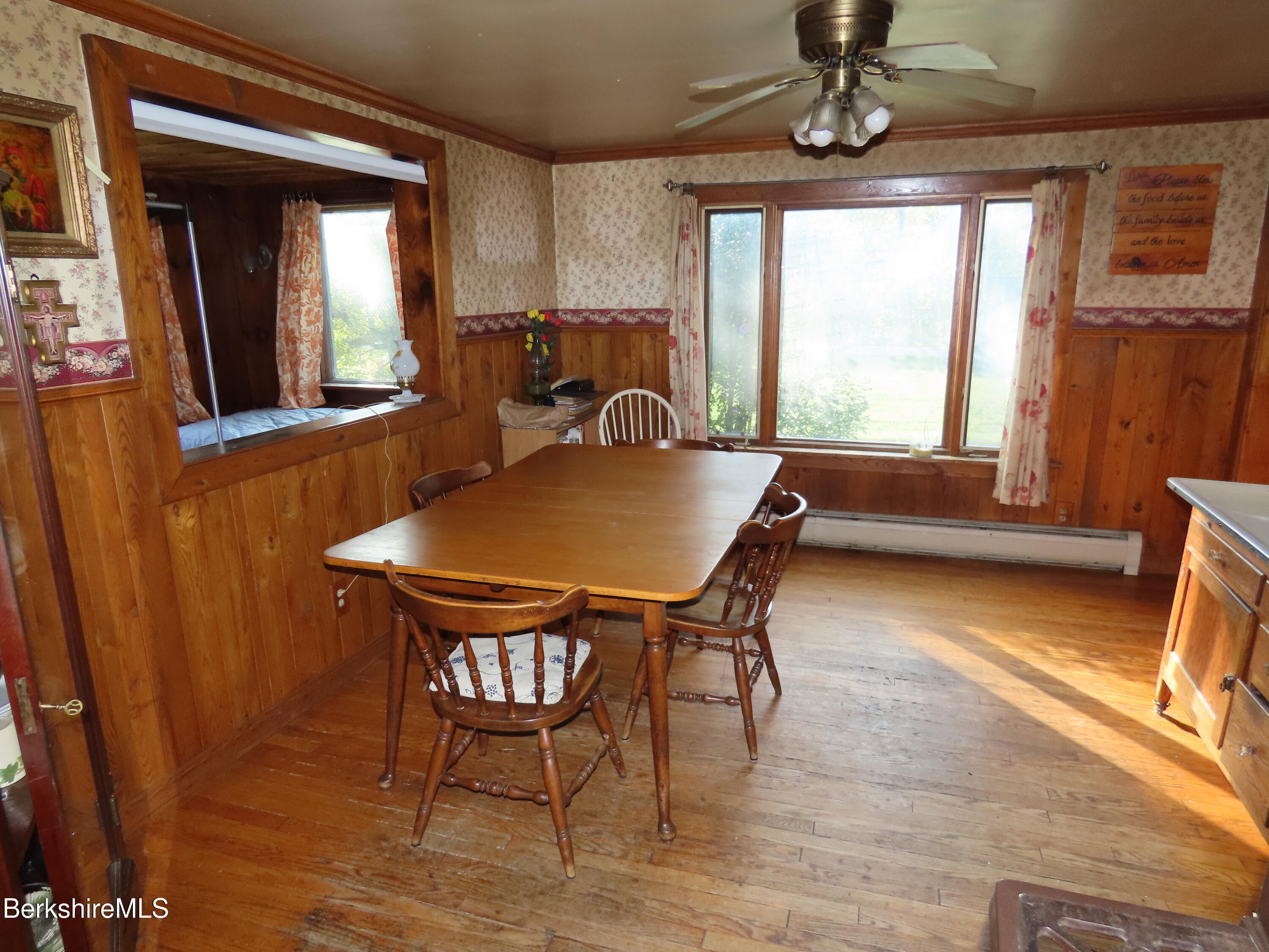 266 Robillard Road Stamford, VT 05352 - Photo 17 of 45 Dining room
