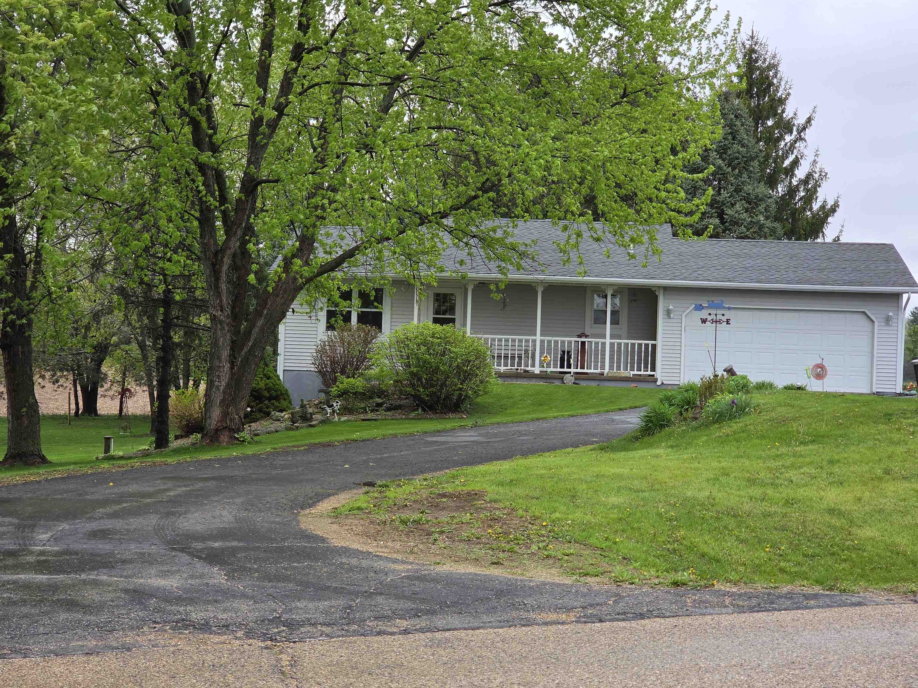 4680 West Rutland Road Brooklyn, WI 53521 - Photo 1 of 1