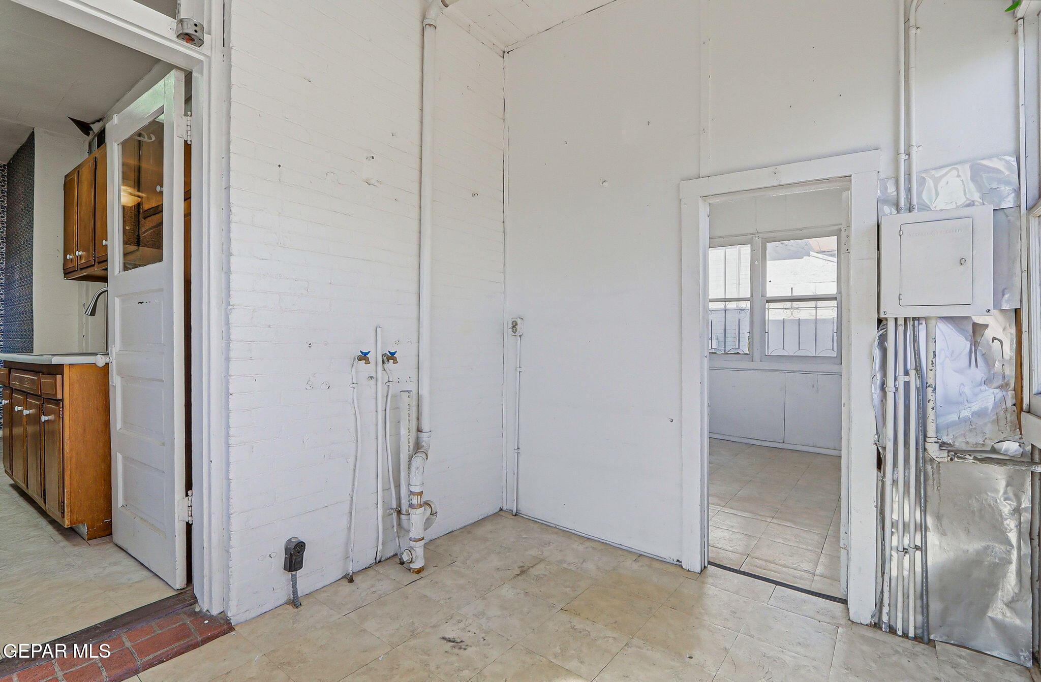 1008 East Rio Grande Avenue El Paso, TX 79902 - Photo 17 of 18 17-web-or-mls-IMG_6933