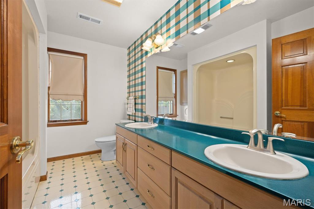 116 Fairwood Hills Road O'Fallon, IL 62269 - Photo 33 of 65