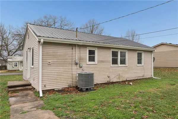 $180,000 | 602 Southwest 7th Terrace, Concordia, MO 64020