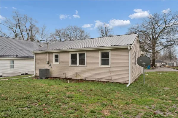 $180,000 | 602 Southwest 7th Terrace, Concordia, MO 64020