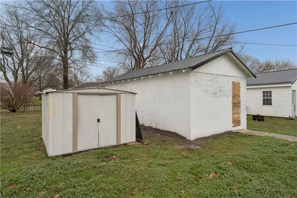 $180,000 | 602 Southwest 7th Terrace, Concordia, MO 64020