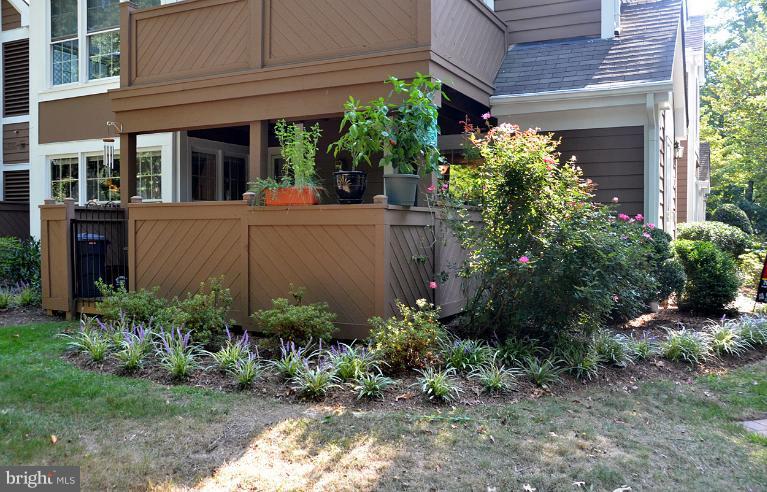 1410 Church Hill Place, Unit 1410 Reston, VA 20194 - Photo 12 of 26 Exterior (Rear)